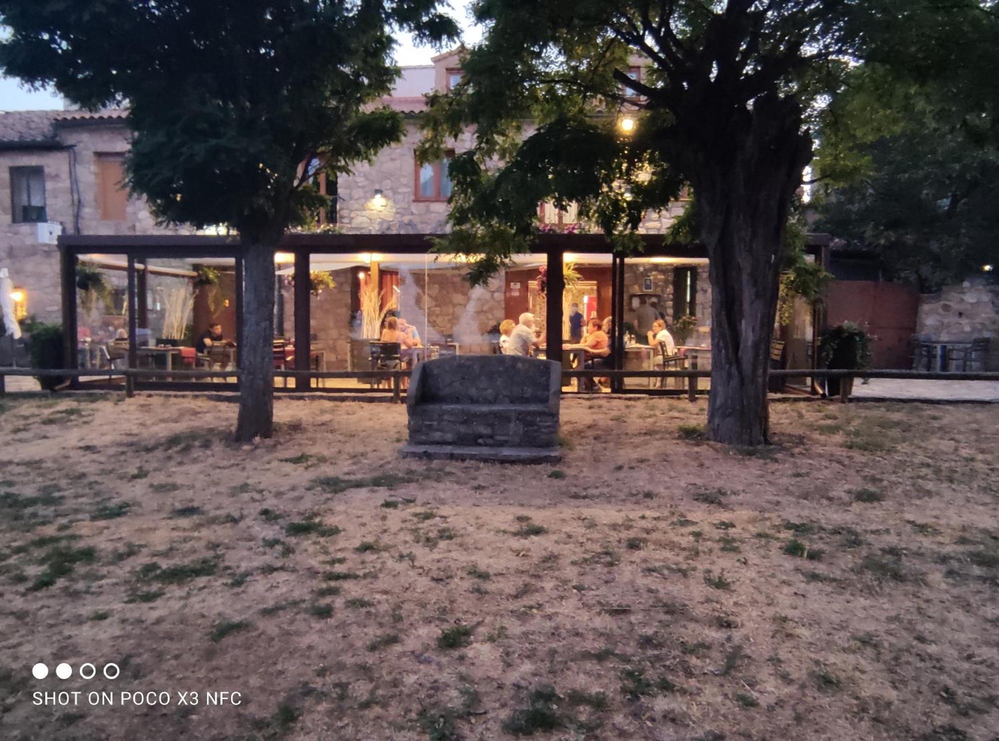 מדינצ'לי Hostal Bavieca מראה חיצוני תמונה