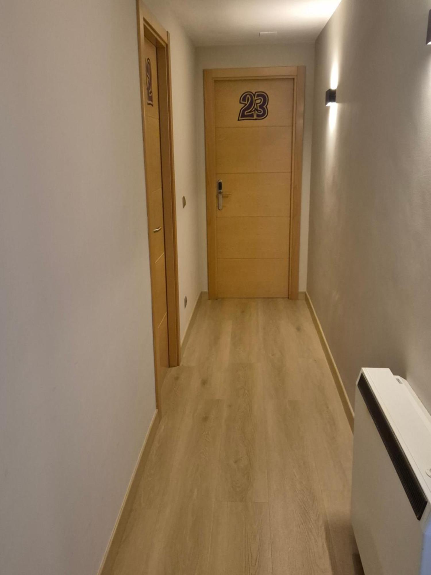 מדינצ'לי Hostal Bavieca מראה חיצוני תמונה