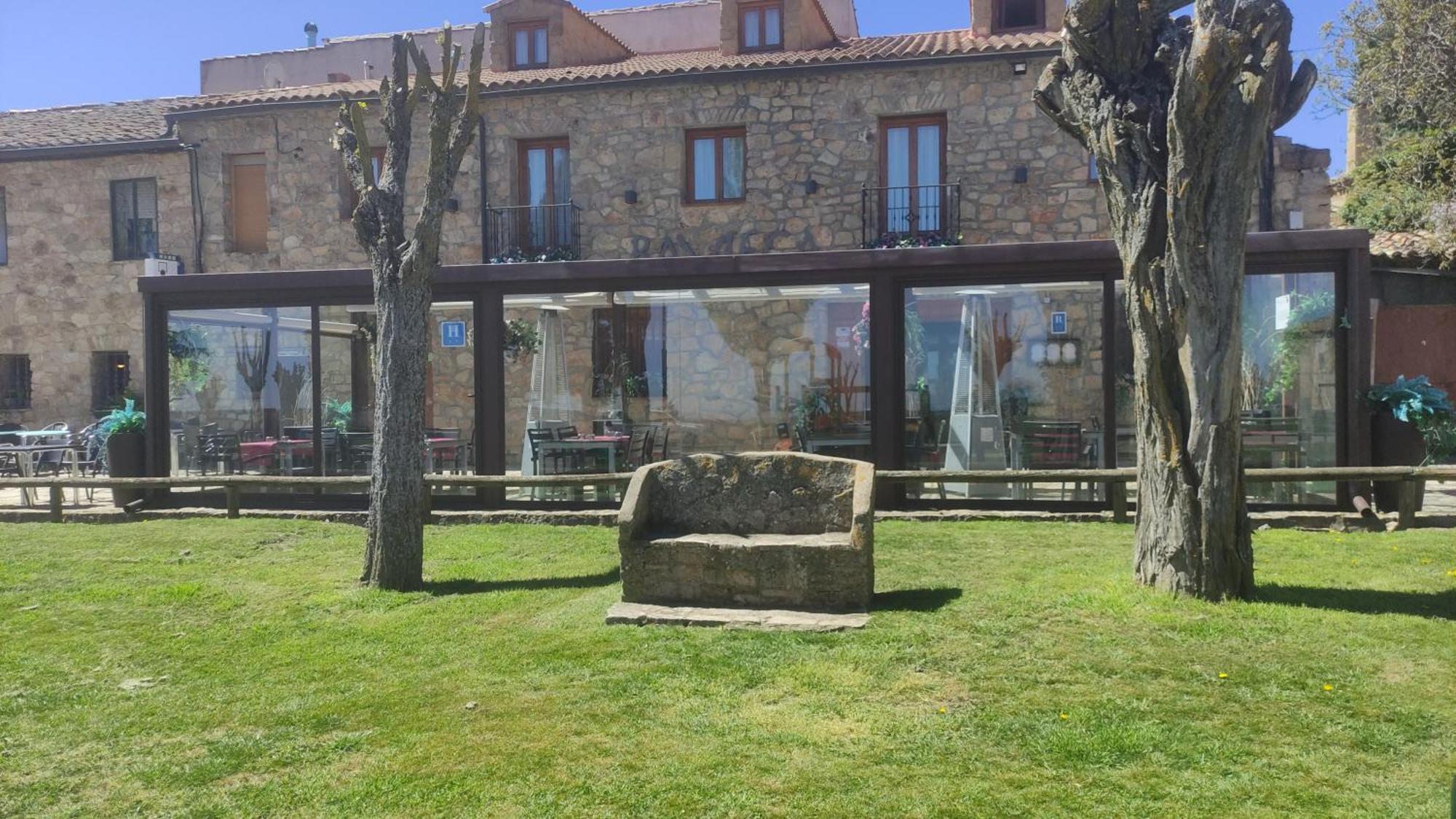 מדינצ'לי Hostal Bavieca מראה חיצוני תמונה
