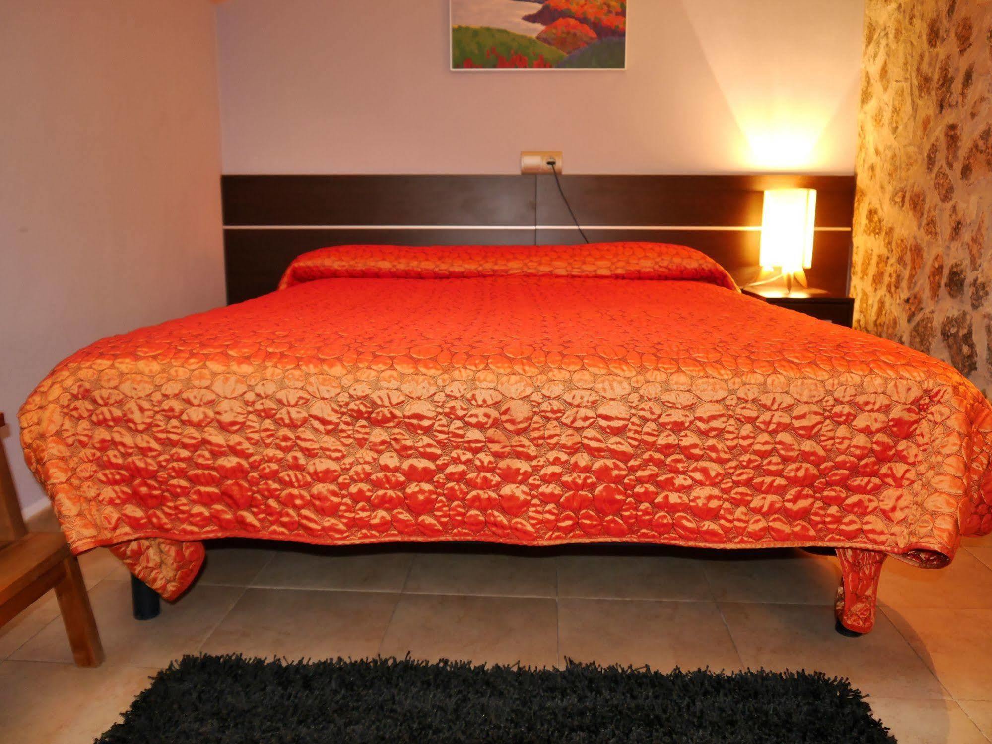 מדינצ'לי Hostal Bavieca מראה חיצוני תמונה