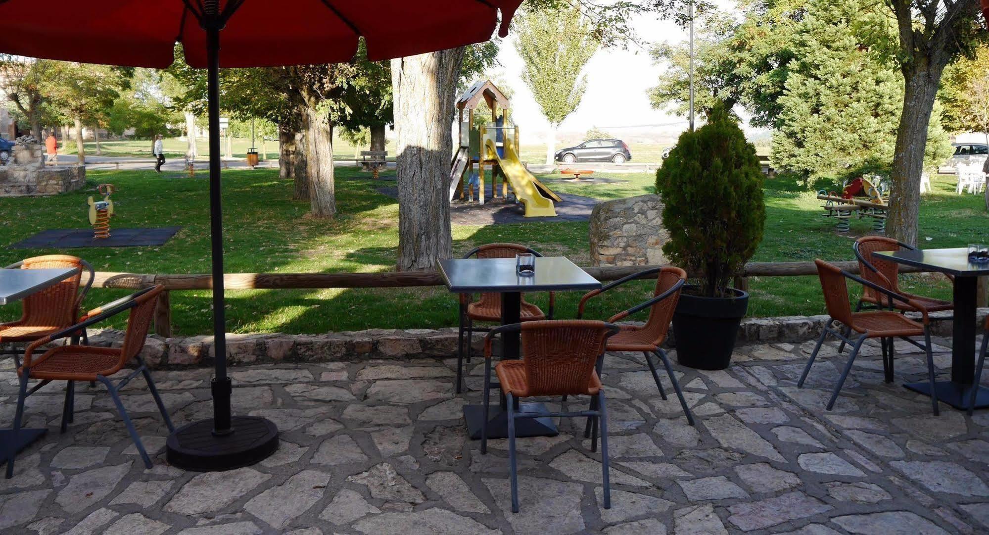 מדינצ'לי Hostal Bavieca מראה חיצוני תמונה