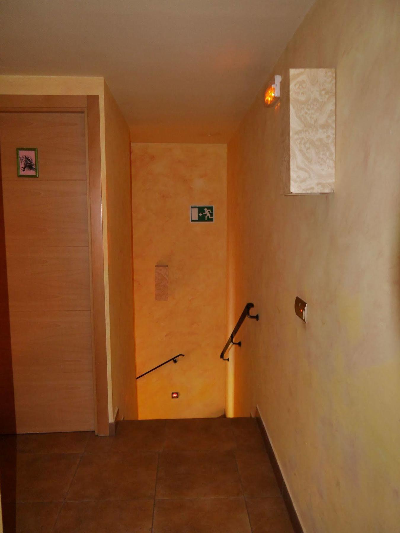 מדינצ'לי Hostal Bavieca מראה חיצוני תמונה